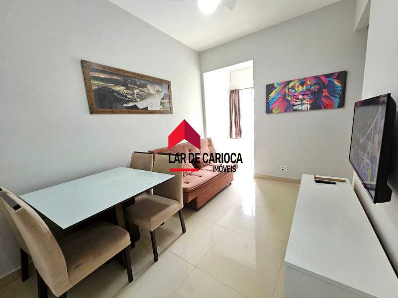 Sala - 9