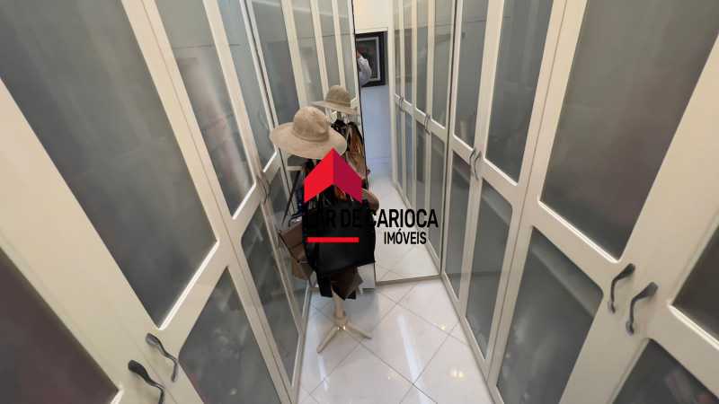 Suíte Master ( Closet ) - 13