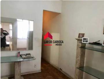 Posto 2, junto Pça Demétrio Ribeiro, sala e quarto reformado, 30m², frente sol da manhã, andar alto indevassado, visita imediata. - LCAP10292