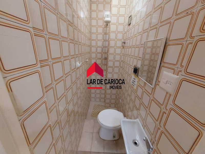 Banheiro de Serviço  - 28