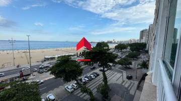 Apartamento : semi luxo / Residencial / Frontal Mar em Copacabana - LCAP30741