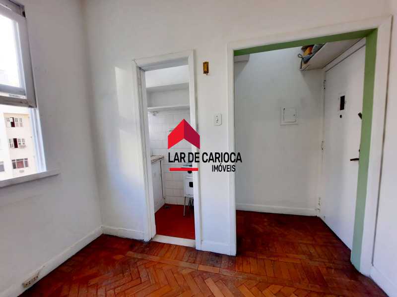 Fla241113c_31 - 18