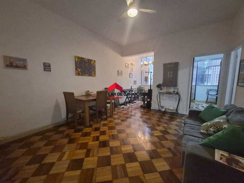                   Sala  - 2