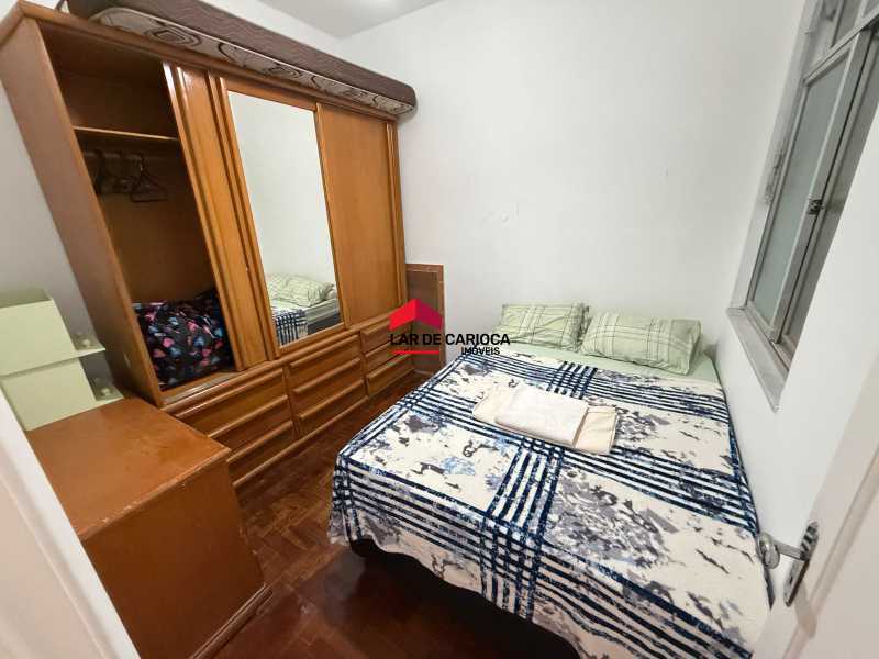 Conheça Quarto 2 com armário do imóvel - Copacabana - Excelente apartamento de 2 quartos com vaga escriturada e perto de metrô - LCAP20786 - 13 Quarto 2 com armário - 13