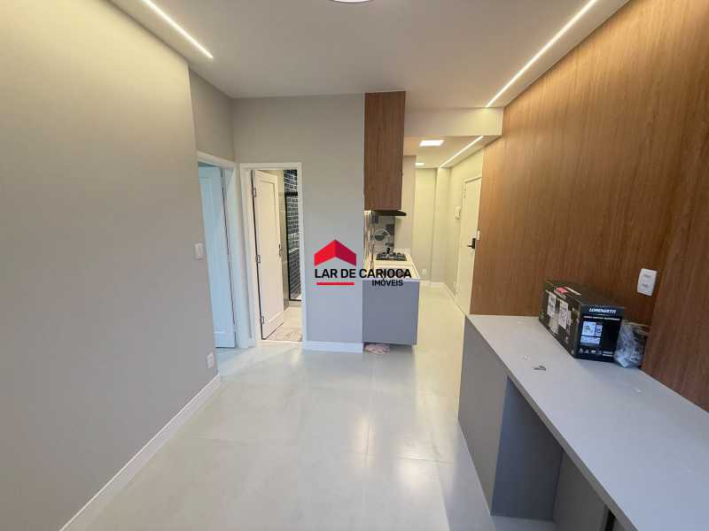 Conheça 242354 do imóvel - Apartamento sala e quarto totalmente reformado / 35 m² / vista mar / Copacabana / Posto 2 - LCAP10513 - 5 242354 - 5
