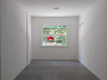 Apartamento 64m² totalmente reformado, pronto para morar, em Copacabana! - LCAP10516