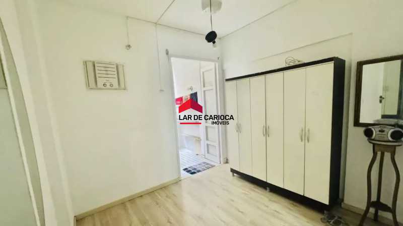 Conheça 6 do imóvel - Varanda charmosa, vaga na escritura e localização privilegiada no Posto 5: a poucos minutos da praia e do metrô. - LCAP10521 - 6 6 - 6