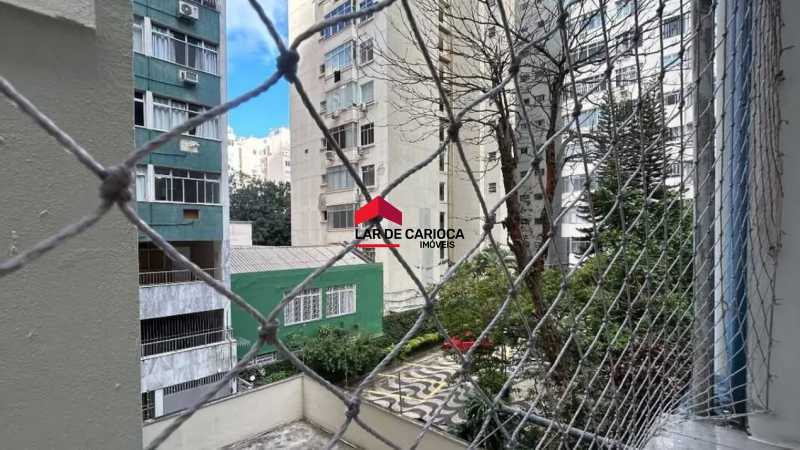 Conheça 19 do imóvel - Silêncio, charme e uma vista para o verde: um refúgio surpreendente no coração do Posto 5. - LCAP20799 - 19 19 - 19
