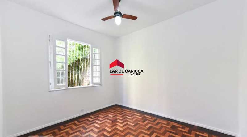 Conheça 11 do imóvel - Sala e quarto, varanda com vista para o verde, prédio charmoso - Posto 5. - LCAP10527 - 13 11 - 13