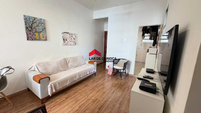 Conheça Sala do imóvel - Copacabana -Sala e Quarto reformado com dependência perto do metrô e praia - LCAP10529 - 9 Sala - 9