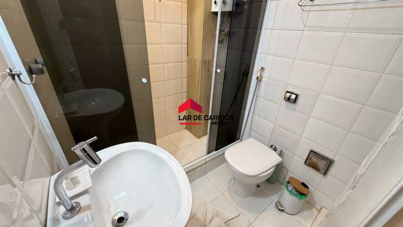 Conheça Banheiro Social do imóvel - Copacabana -Sala e Quarto reformado com dependência perto do metrô e praia - LCAP10529 - 15 Banheiro Social - 15