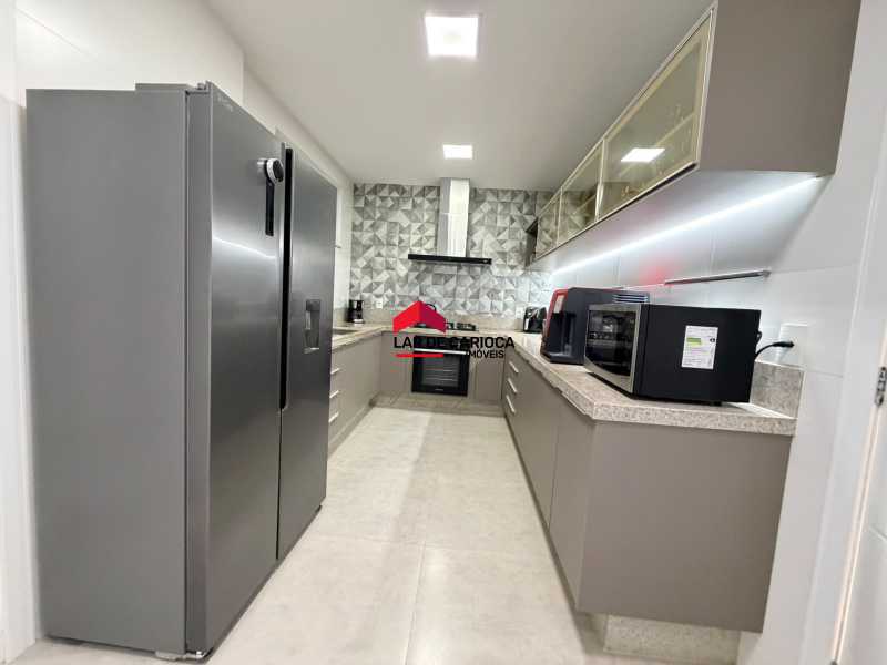 Conheça 24950 do imóvel - Apartamento : 4 quartos / 2 Suítes/ 300m² / 1 vaga na escritura / Copacabana - LCAP40226 - 20 24950 - 20