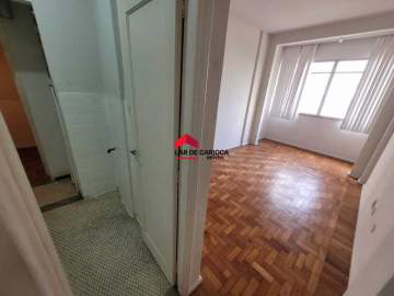 Apartamento : sala quarto / 45m² / dependência completa / 1 vaga / Copacabana - LCAP10535