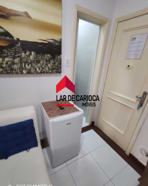 Sala com acesso a Cozinha - 22