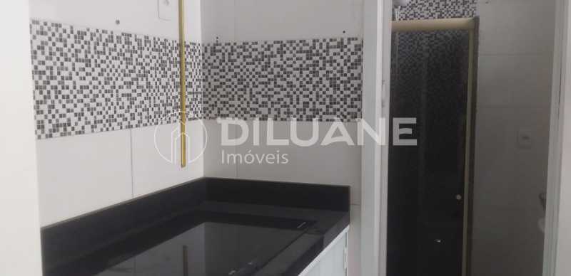 Conheça cozinha1. do imóvel - Ótimo quarto e sala de 32 m² na Barata Ribeiro, reformado de fundos, 3 andar. prédio sem elevador. - CPAP10523 - 20 cozinha1. - 20