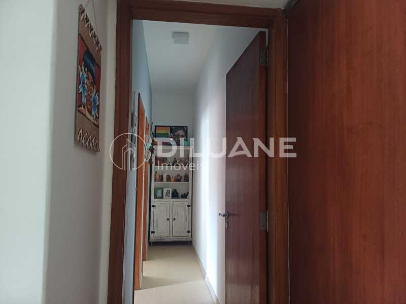 c8532fc8-c78a-4fc4-ad7f-43f41f - 20