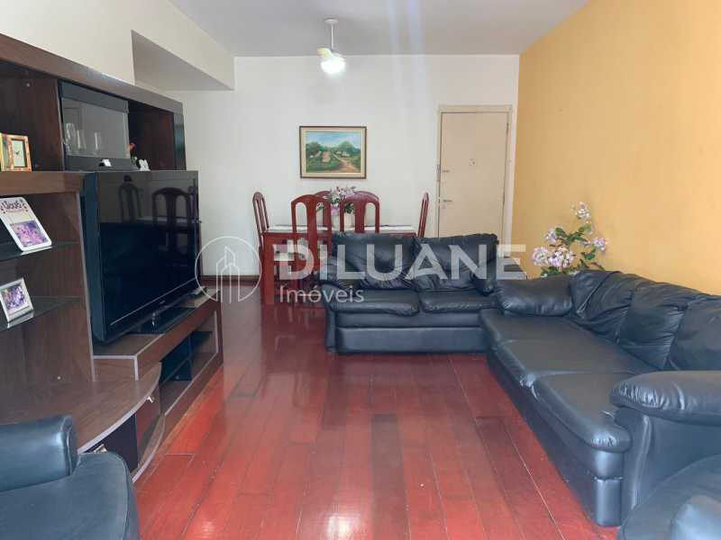 Conheça WhatsApp Image 2024-03-19 at 1 do imóvel - Apartamento à venda Rua Roberto Dias Lópes, Leme, Rio de Janeiro - R$ 1.300.000 - CPAP30970 - 4 WhatsApp Image 2024-03-19 at 1 - 4