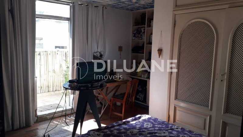 Conheça quart. do imóvel - Excelente cobertura no Leme 302 m²,sala com dois ambientes, 05 dormitórios, com 01 suite e closet, cozinha espaçoso , terraço, varanda, e churrasqueira. - CPCO50012 - 5 quart. - 5