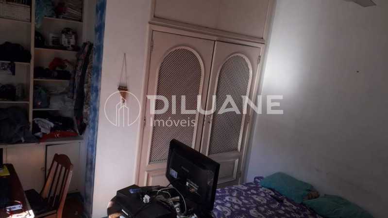 Conheça quart1. do imóvel - Excelente cobertura no Leme 302 m²,sala com dois ambientes, 05 dormitórios, com 01 suite e closet, cozinha espaçoso , terraço, varanda, e churrasqueira. - CPCO50012 - 6 quart1. - 6