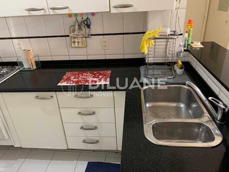 Conheça WhatsApp Image 2024-04-01 at 1 do imóvel - Apartamento à venda Avenida Nossa Senhora de Copacabana, Copacabana, Rio de Janeiro - R$ 600.000 - CPAP10552 - 9 WhatsApp Image 2024-04-01 at 1 - 9