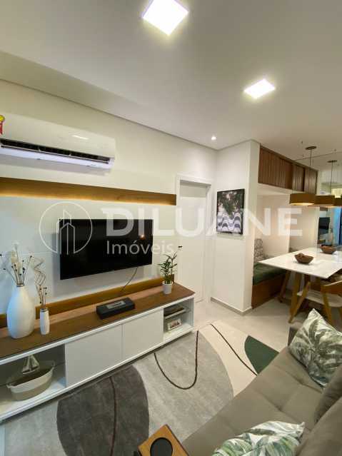 Conheça WhatsApp Image 2024-04-01 at 1 do imóvel - Apartamento à venda Rua Maestro Francisco Braga, Copacabana, Rio de Janeiro - R$ 780.000 - CPAP10553 - 6 WhatsApp Image 2024-04-01 at 1 - 6