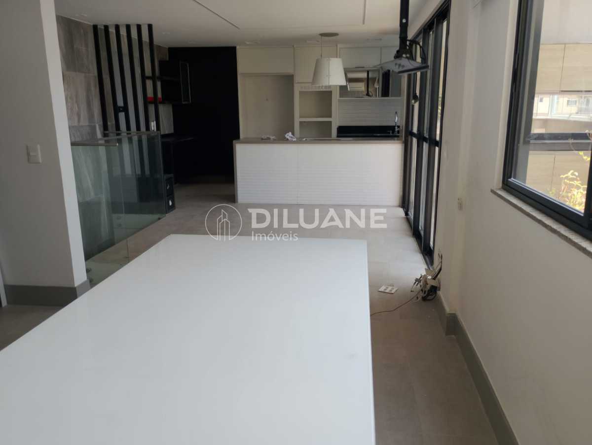 a0bb931f-ed51-4344-8c98-8c5109 - 15