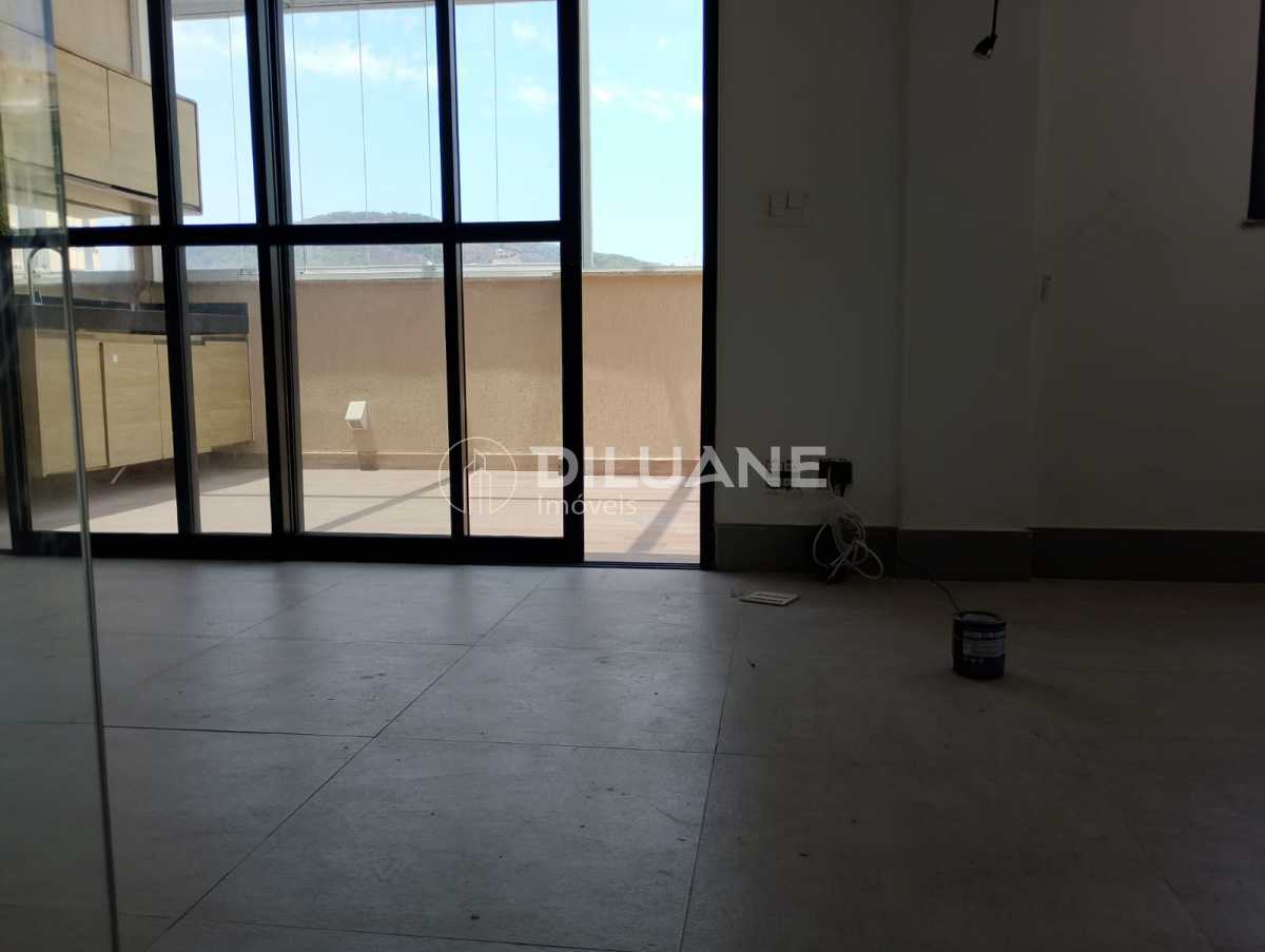 d4bf4422-99f4-4c20-a4db-d7776e - 18