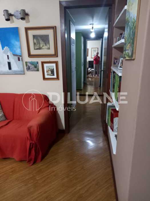 8f9f35b9-c394-42e6-a7b5-0a5ef5 - 10