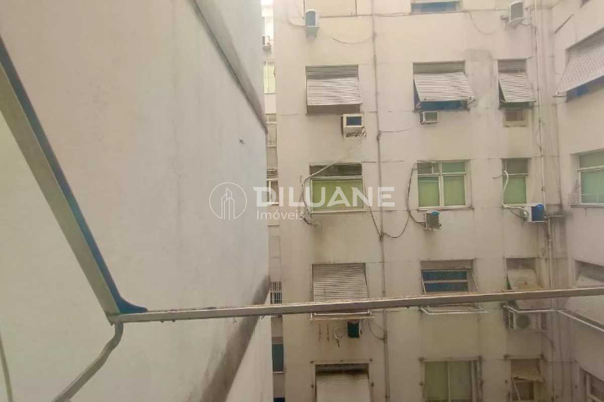 Conheça WhatsApp Image 2024-07-19 at 1 do imóvel - Apartamento à venda Avenida Atlântica, Copacabana, Rio de Janeiro - R$ 1.000.000 - CPAP31093 - 4 WhatsApp Image 2024-07-19 at 1 - 4