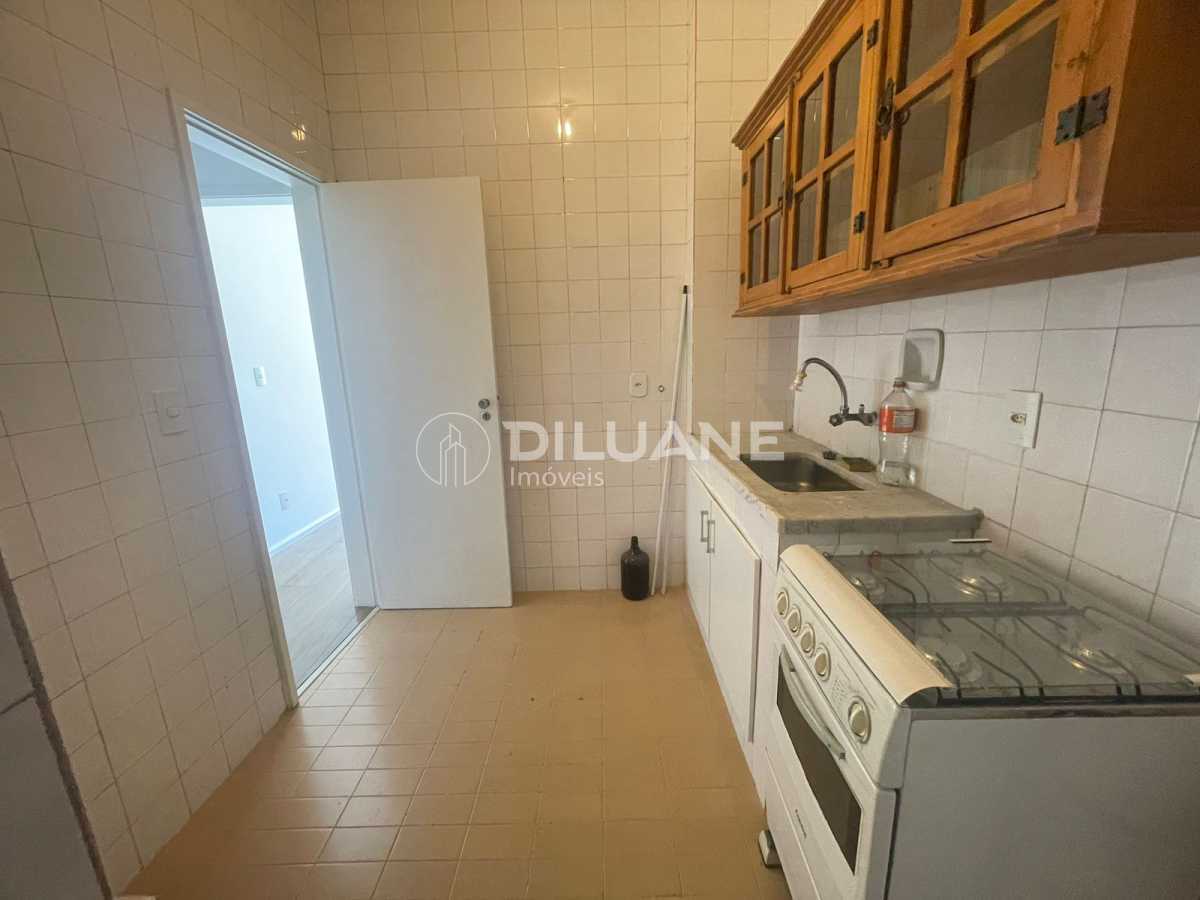 b085e981-40ab-434b-aa7d-410177 - 14