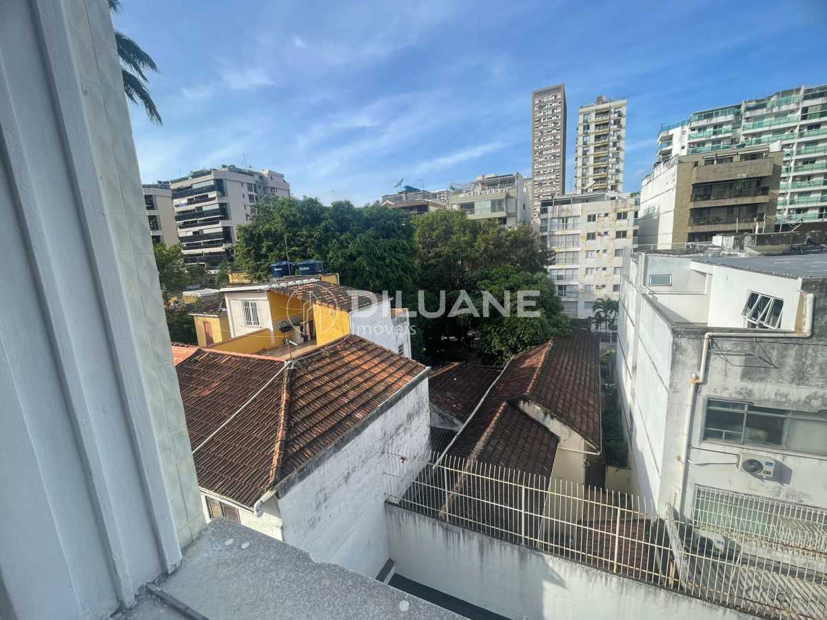 d737c1d7-68e3-4e3c-9d88-384f7a - 3