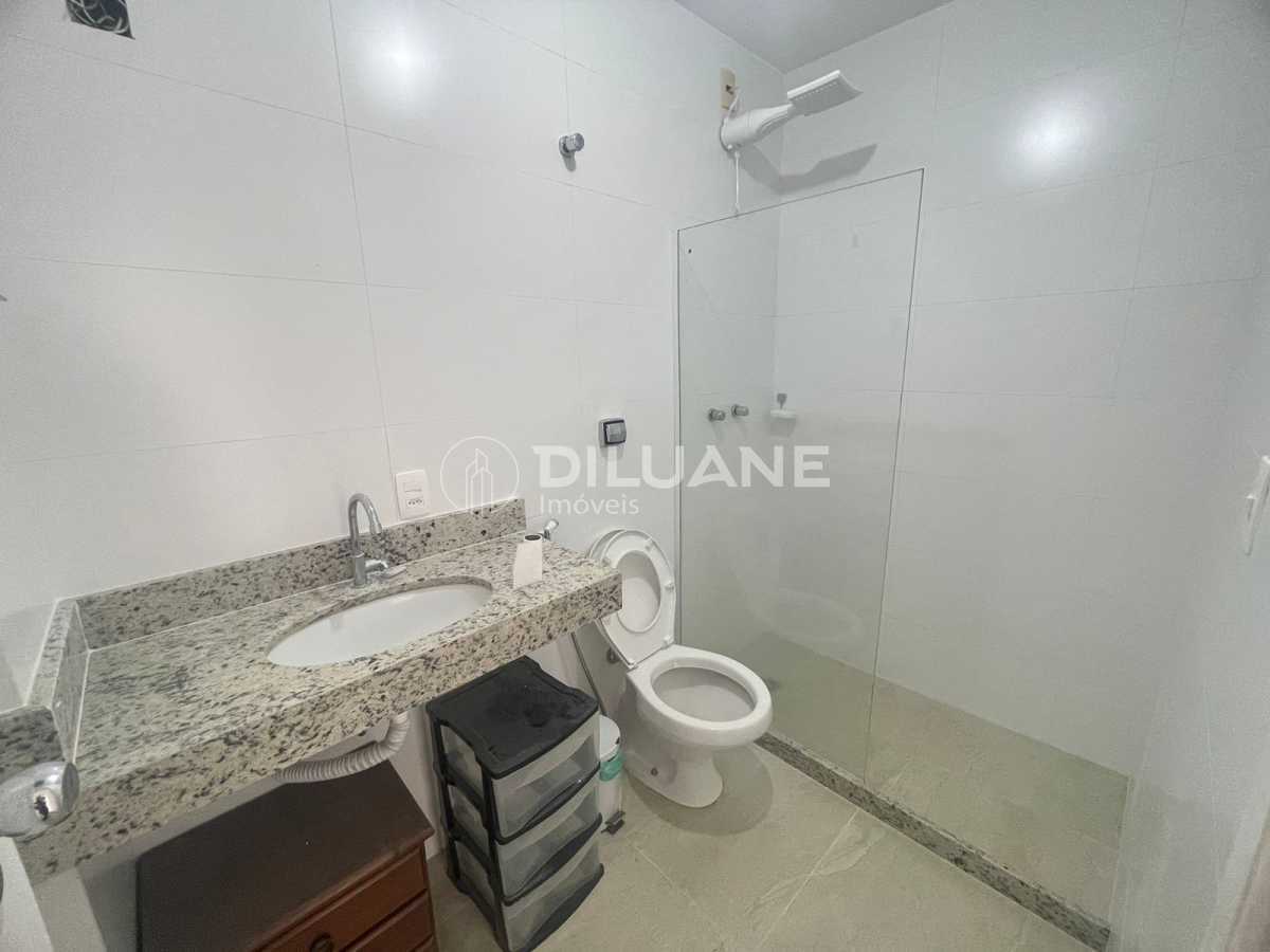 6f111aa5-1df5-4f10-b8cd-6de15e - 12