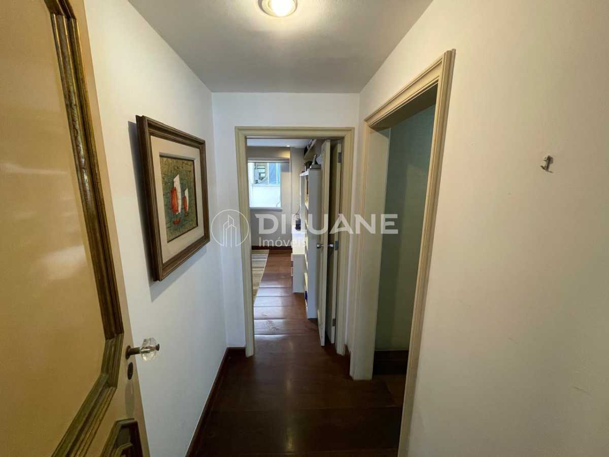Conheça WhatsApp Image 2024-08-14 at 1 do imóvel - impecável apartamento Atlântica quatro quartos - CPAP40294 - 15 WhatsApp Image 2024-08-14 at 1 - 15