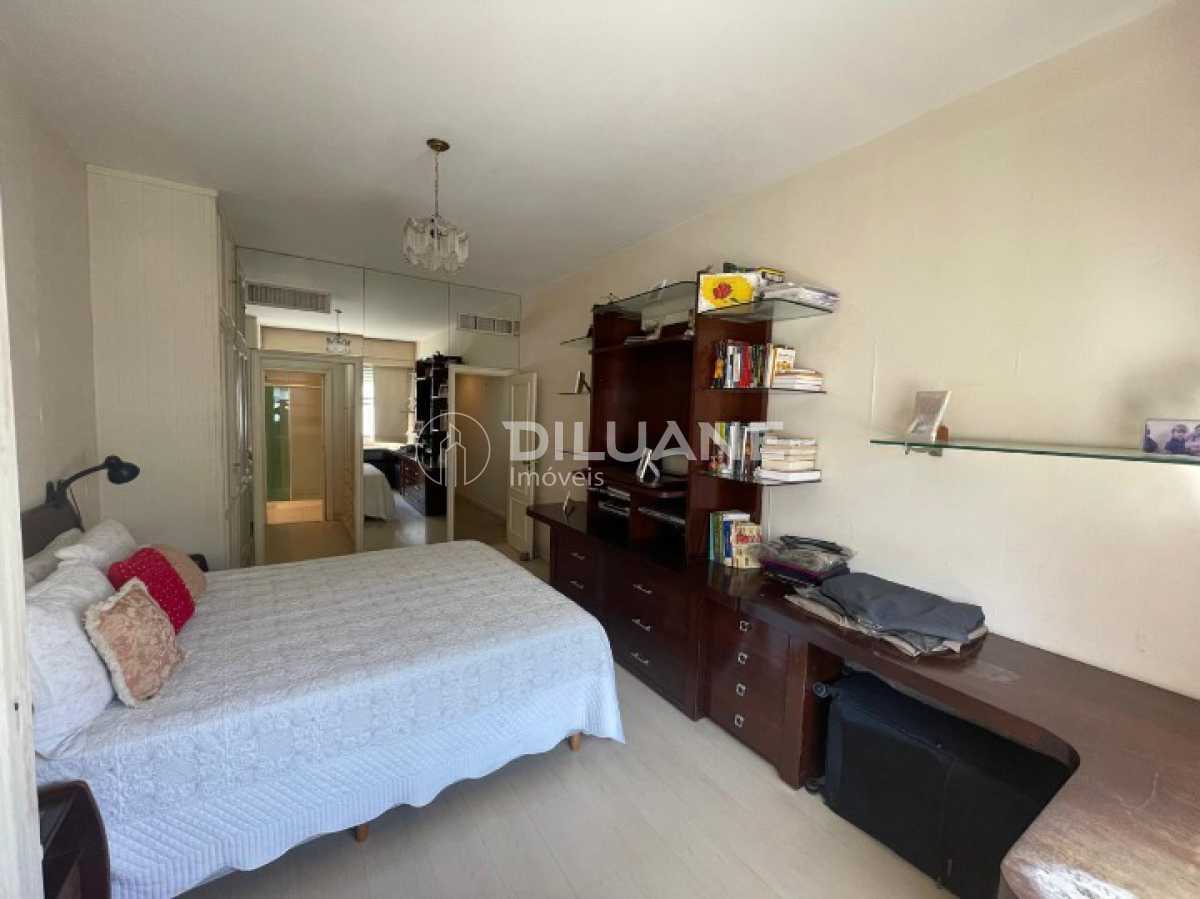 Conheça WhatsApp Image 2024-08-14 at 1 do imóvel - impecável apartamento Atlântica quatro quartos - CPAP40294 - 27 WhatsApp Image 2024-08-14 at 1 - 27
