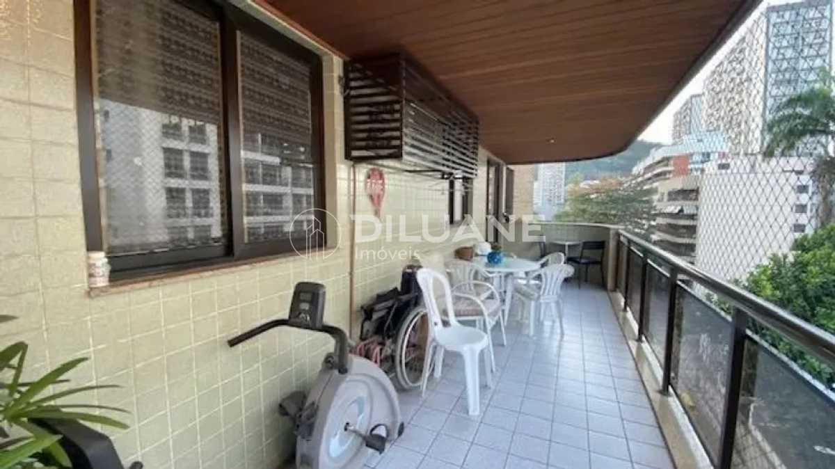 6890b700-f53c-414b-a8d0-a2578a - 10