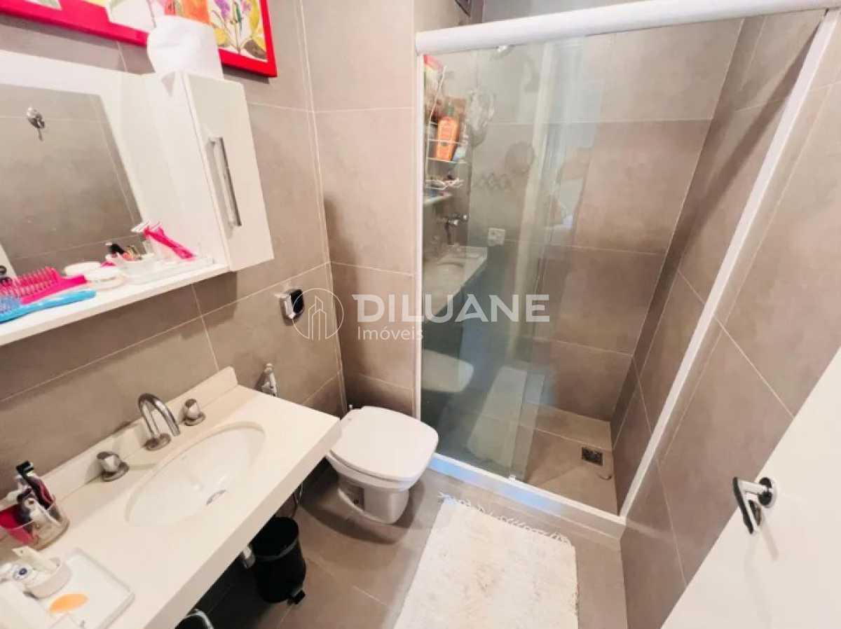 d4d17273-b901-49ce-a2d3-53abbc - 19