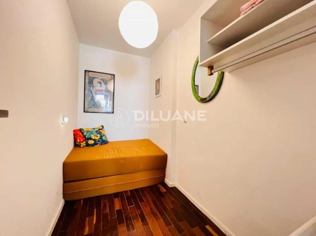 d8e4a2e9-c836-4f8d-9149-da34e8 - 20