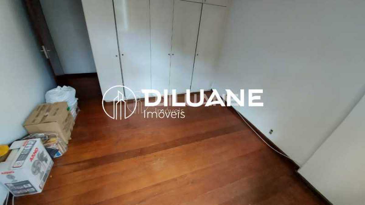 Dezoito de outubro 335 102 10 - 4