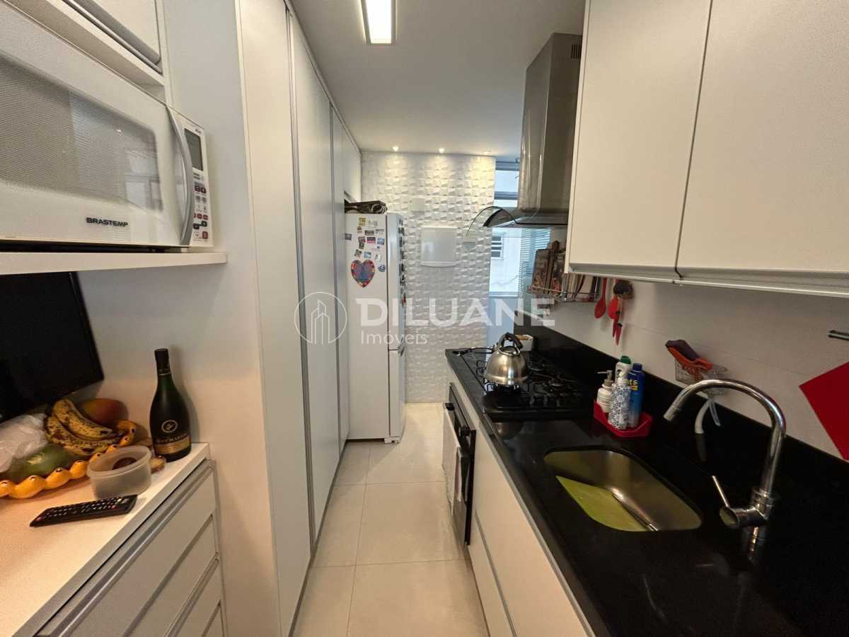 ae5b637e-d500-4490-b7b9-f3c5bf - 32