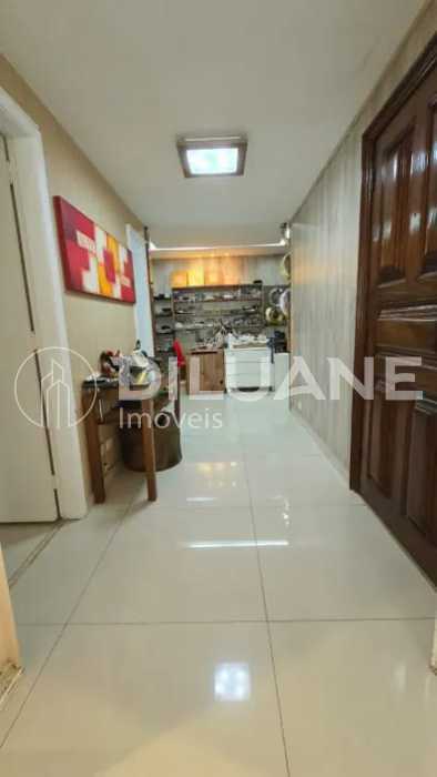 Conheça WhatsApp Image 2025-02-05 at 1 do imóvel - Apartamento 3 quartos à venda Copacabana, Rio de Janeiro - R$ 1.550.000 - BTAP31564 - 4 WhatsApp Image 2025-02-05 at 1 - 4