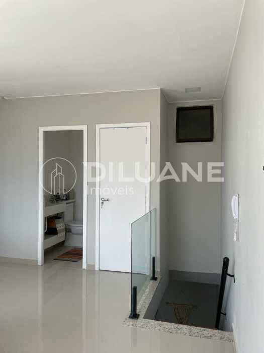 Conheça WhatsApp Image 2025-02-17 at 1 do imóvel - Excelente Cobertura de 2 quartos sendo 1 suíte e vaga de garagem na escritura! - BTCO30170 - 15 WhatsApp Image 2025-02-17 at 1 - 15