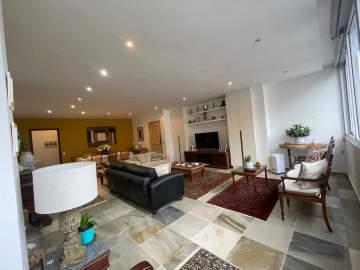 Apartamento a uma quadra da praia em Copacabana - BTAP31582