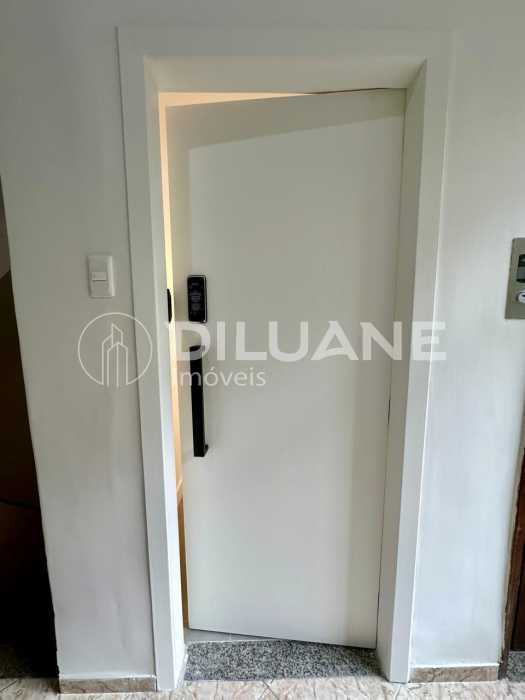 Conheça WhatsApp Image 2025-03-31 at 7 do imóvel - Apartamento à venda Avenida Nossa Senhora de Copacabana, Copacabana, Rio de Janeiro - R$ 1.090.000 - BTAP21895 - 17 WhatsApp Image 2025-03-31 at 7 - 17