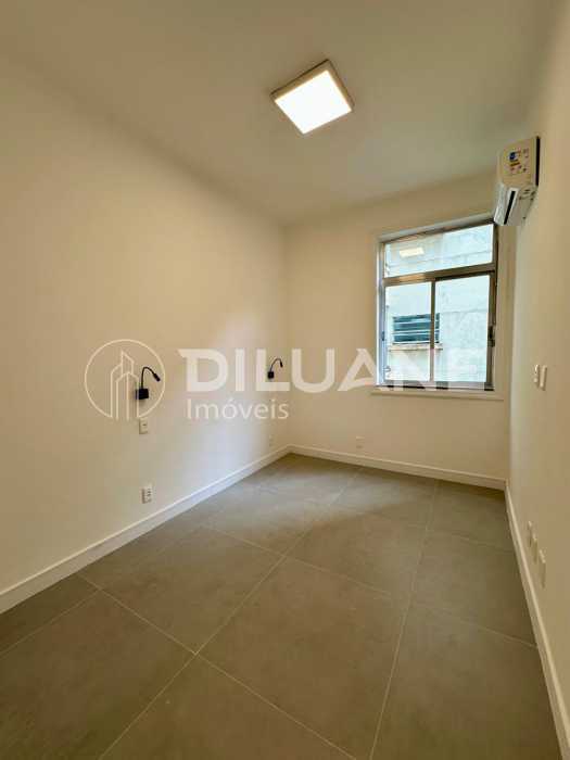 Conheça WhatsApp Image 2025-03-31 at 7 do imóvel - Apartamento à venda Avenida Nossa Senhora de Copacabana, Copacabana, Rio de Janeiro - R$ 1.090.000 - BTAP21895 - 10 WhatsApp Image 2025-03-31 at 7 - 10