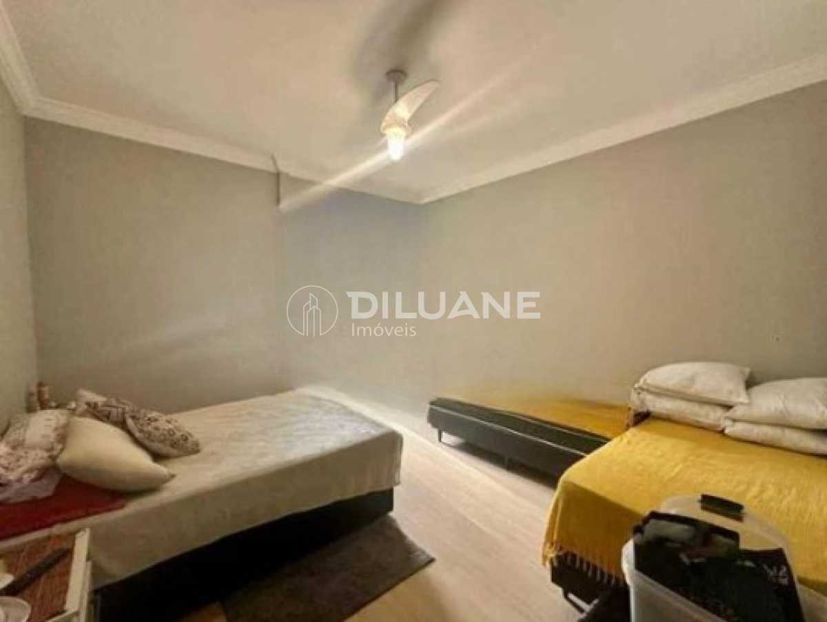 b19d5e0d2efe4eb38c7f5e57166649 - 10