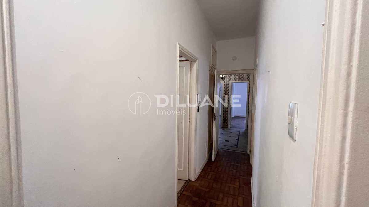 Conheça WhatsApp Image 2025-04-22 at 1 do imóvel - Apartamento com Varandão, 7 quartos perto do metrô em Copacabana - CPAP70003 - 15 WhatsApp Image 2025-04-22 at 1 - 15