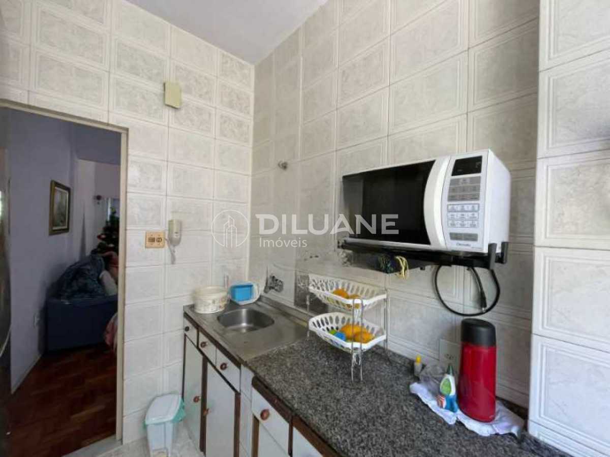 Conheça WhatsApp Image 2025-05-06 at 1 do imóvel - Sala e 2 quartos Com 70m² e Dependência Completa. - BTAP21921 - 9 WhatsApp Image 2025-05-06 at 1 - 9