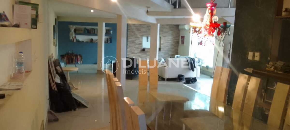 1a8e6513-03be-4d3d-a5a7-627d7e - 2