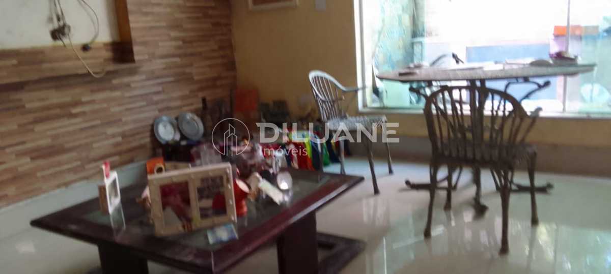 be7e5e73-aaeb-4cd6-8517-fac715 - 14