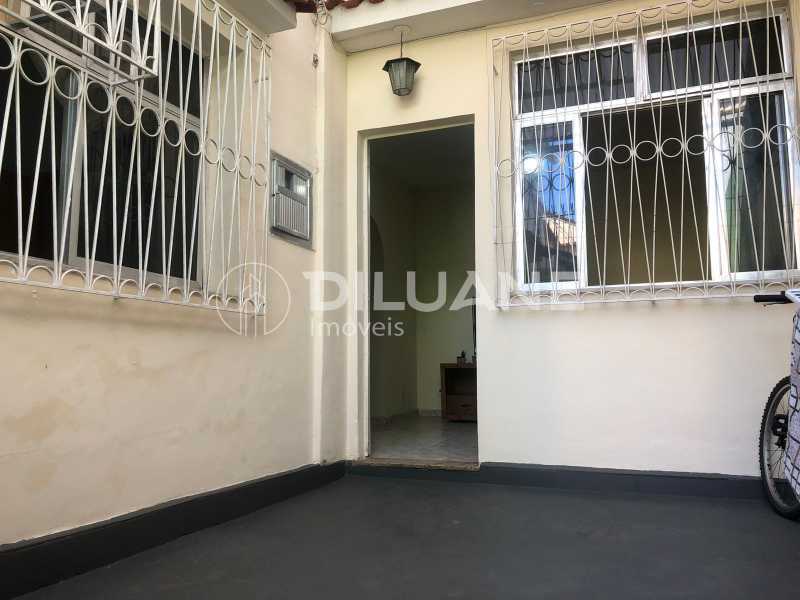 Conheça WhatsApp Image 2023-07-03 at 1 do imóvel - Casa de 3 andares, 4 quartos, sem vaga de garagem, em Santa Rosa - NTCV40001 - 3 WhatsApp Image 2023-07-03 at 1 - 3